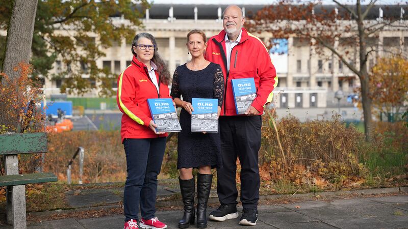 Datei:Gruppenfoto DLRG 1925-1945.jpg